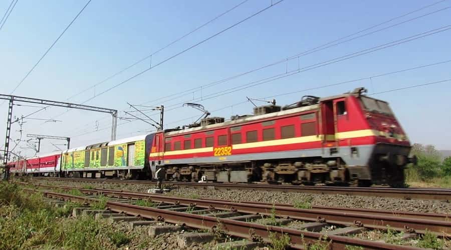 Maharashtra Sampark Kranti Express