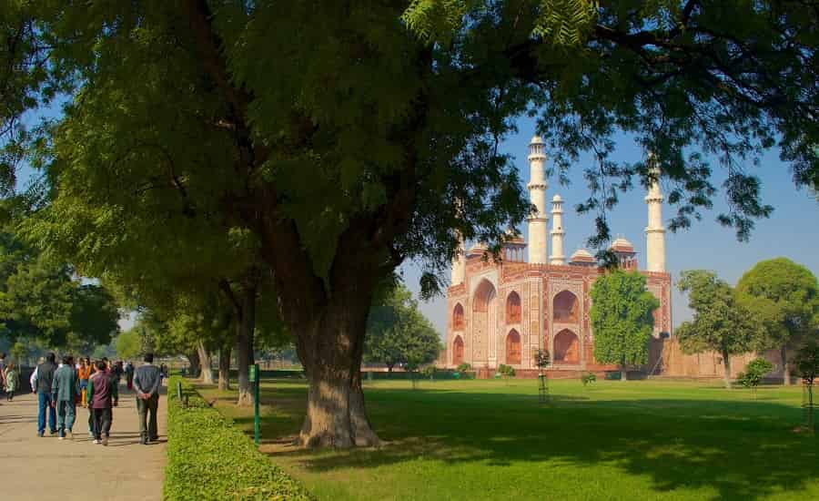 Sikandra Monument