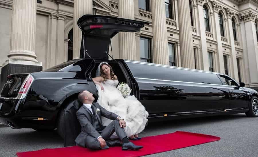 Planning the Perfect Anniversary with Limousine