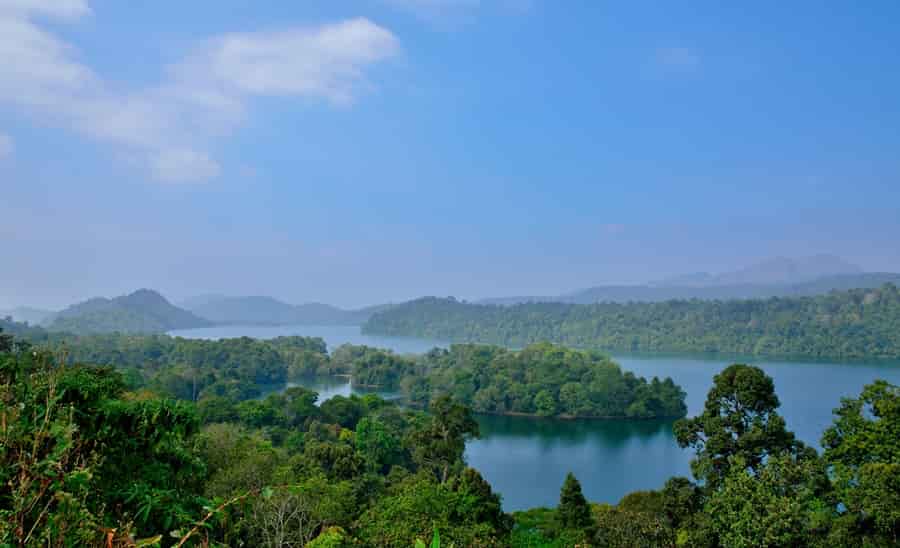 Sholayar Dam