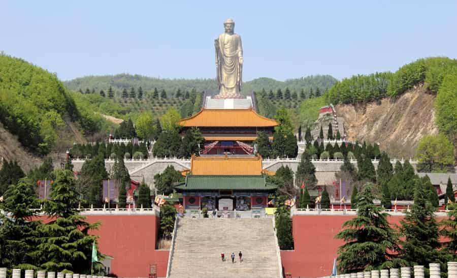 Spring Temple Buddha, China